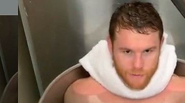 El boxeador mexicano Saúl 'Canelo' Álvarez se prepara para enfrentar a Daniel Jacobs.