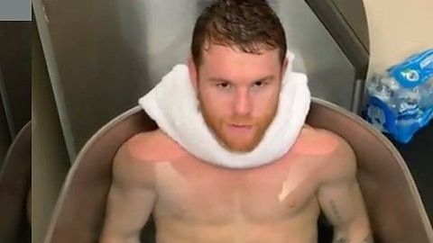 El boxeador mexicano Saúl 'Canelo' Álvarez se prepara para enfrentar a Daniel Jacobs.