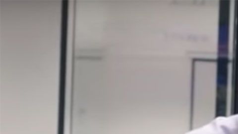 Un hijo utilizó sus habilidades en creación de contenido online para ayudar a su padre.