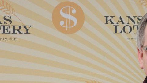 El ganador usará el dinero para pagar deudas.