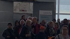 Los atrasos fueron en el check-in y la entrega de equipaje.