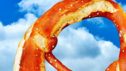 No te olvides de hacer una visita a cada una de las tiendas que tengan promociones en este día.