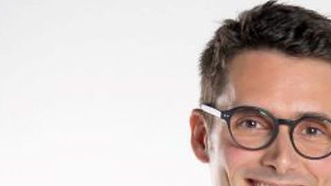 Doña Flor y sus dos maridos es protagonizada por Sergio Mur, Ana Serradilla y Joaquín Ferreira