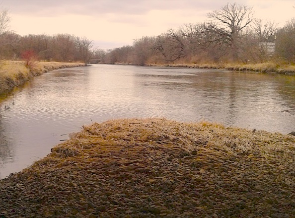 El río DuPage en Shorewood, Illinois. 