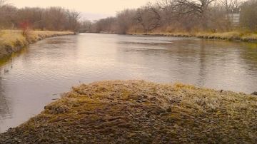 El río DuPage en Shorewood, Illinois.