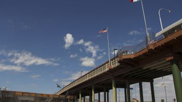 El campamento se encuentra debajo del puente que une Ciudad Juárez (México) y El Paso (Texas).