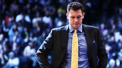 Luke Walton está bajo la lupa por presunto abuso sexual a una reportera