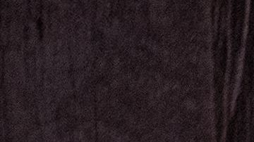 La comunidad se une en oración y vigilia con velas en la Iglesia Presbiteriana Comunitaria Rancho Bernardo el 27 de abril de 2019 en Poway, California.