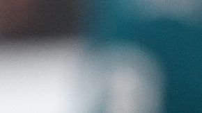 El capitán de los San Jose Sharks Joe Pavelski muestra las huellas del golpazo en la boca en el juego contra Las Vegas en los playoffs de la NHL.