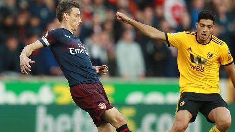 Raúl Jiménez suma cinco partidos sin conseguir gol con el Wolverhampton Wanderers