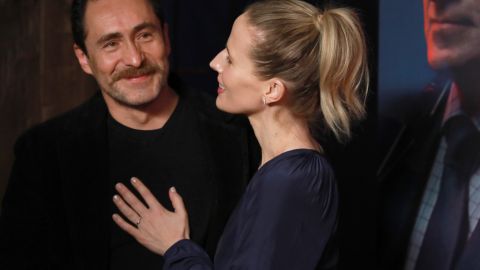 Demian Bichir junto a su esposa Stephanie Sherk.