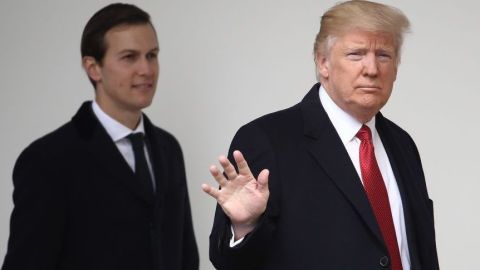 Donald Trump en la Casa Blanca con su yerno Jared Kushner