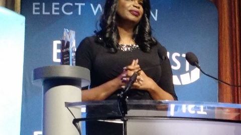 La fiscal del Condado de Cook Kim Foxx ha sido criticada por su decisión en el caso del actor "Empire", Jussie Smollett quien fue acusado de fabricar un ataque racista y homofóbico.