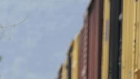 Desde 2014 México hace redadas de migrantes en trenes y autobuses.