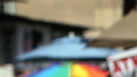 La desigualdad laboral discrimina a las minorías.