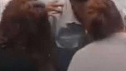 La mujer fue a identificar el cuerpo de su hijo.