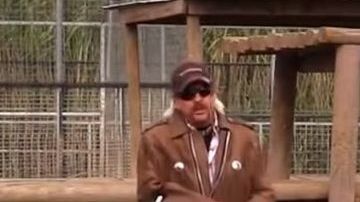 Maldonado-Passage en su zoológico privado