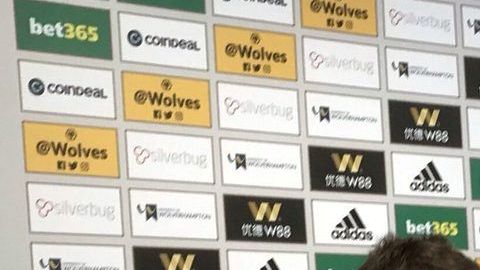 La Asociación de Escritores de Futbol le otorgó un especial reconocimiento a Raúl Jiménez