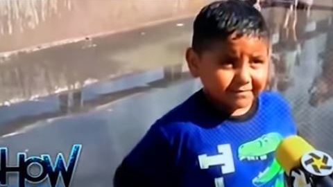 El pequeño Andrick conmovió a todos con su inocencia.