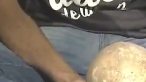 El cráneo de la cábala de Racing, según el hincha que fue entrevistado en los festejos del campeonato de la Superliga argentina.