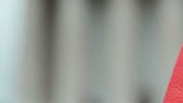 Un gran éxito fueron estas sandalias que mostraban las contradicciones del presidente.