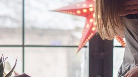 La mesa es ideal para un quickie.