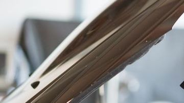 Cuando cambies el aceite de tu carro, no olvides reciclarlo.