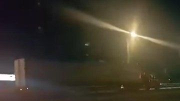 La unidad circuló a gran velocidad sin que la policía interviniera.