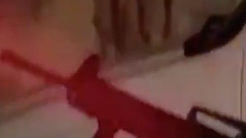 VIDEO: Sicario del Cártel del Noreste disparando