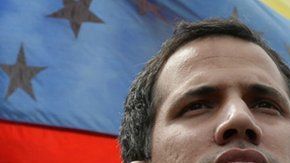 Nicolás Maduro anunció el adelanto electoral en un acto en el que celebraba el primer aniversario de su victoria presidencial.