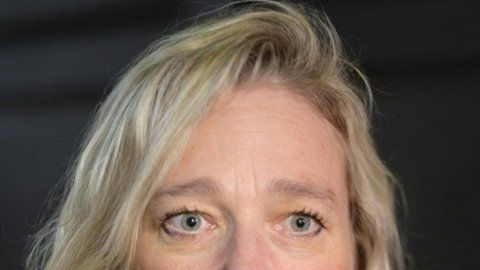 105439470_belgianroyalscombolowres