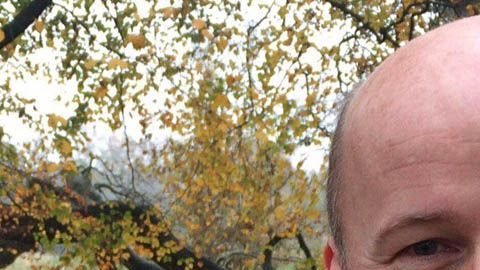 Matt Carey fue durante años víctima de abuso que lo hizo frustrar su vida sexual. A los 47 años quiere darse una oportunidad.