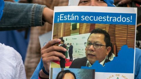 Miguel Mora y Lucía Pineda Ubau, son dos de tres periodistas arrestados en el contexto de las protestas contra Daniel Ortega.