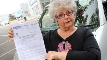 Maxine Horton fue multada en el parking de un KFC.