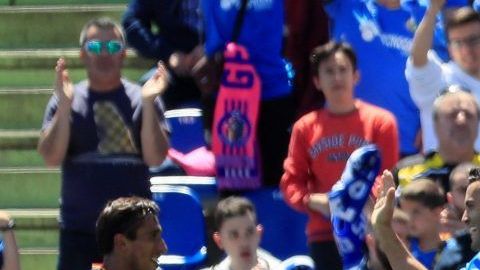 Los jugadores del Getafe celebran su segundo gol ante el Girona. La Liga se define.