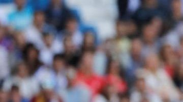 El delantero del Real Madrid Mariano Díaz sacude las redes de la portería del Villarreal.