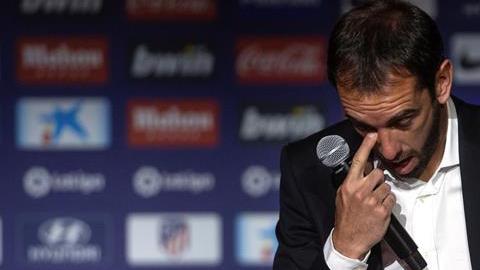 Diego Godín no pudo evitar las lágrimas tras anunciar que deja al Atlético de Madrid