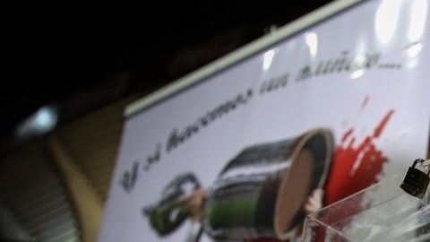 Hinchas de River Plate juntan llaves para realizar una estatua para su entrenador Marcelo Gallardo.