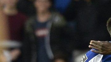 El mexicano Héctor Herrera festeja su gol con el FC Porto frente al Sporting.