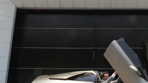 Subastarán autos de lujo.