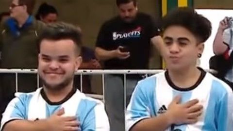 La selección argentina de fútbol de gente de talla baja.