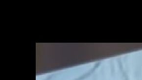 El momento en que cae el bebé.