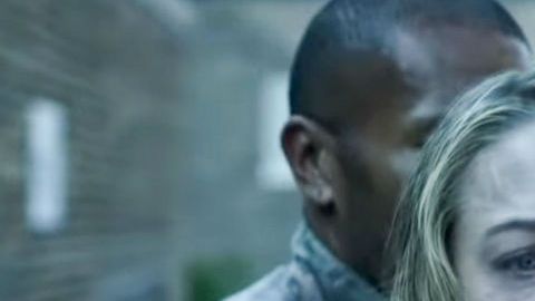 Jamie King en "Black summer"