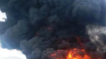 Las unidades se incendiaron tras el impacto.