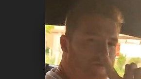 El boxeador mexicano Saúl Canelo Álvarez se pasea por Francia en su Lamborghini.