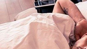 Javier Hernández no tiene empacho en mostrarse en sus vacaciones.