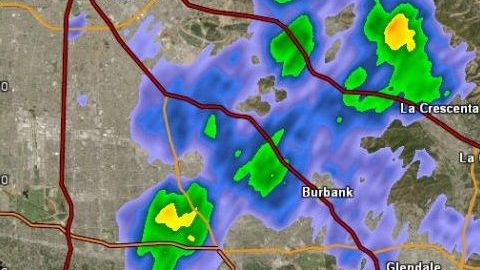 Imágenes de la zona donde se presentaron precipitaciones a la 1:10 pm del 22 de mayo. El frente de lluvia se está moviendo hacia el sur.