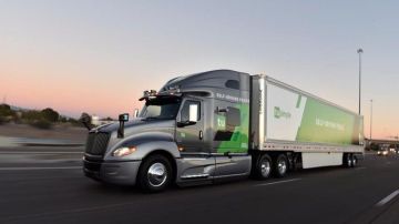 TuSimple ya opera 15 camiones en Estados Unidos