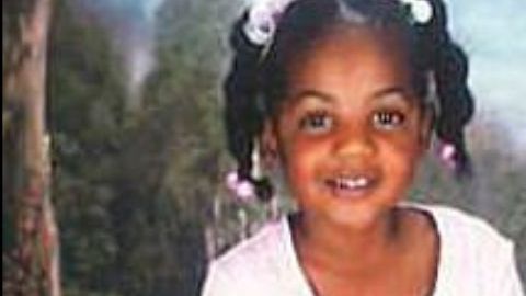 Emani se fue debilitando al punto que no podía moverse.