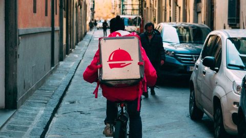 Ahora Google te ayuda a pedir comida para tu casa utilizando los servicios que ya tiene disponibles.